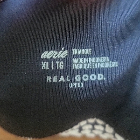 Aerie Black and White triangle bikini top size XL - Picture 4 of 5